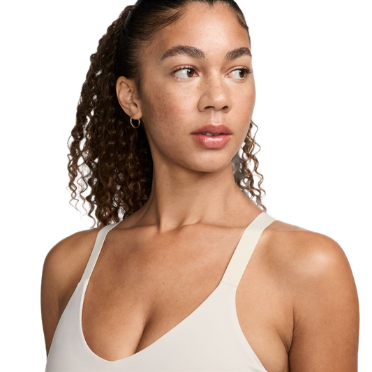 NIKE INDY TOP - SUJECION MEDIA FD1065-104