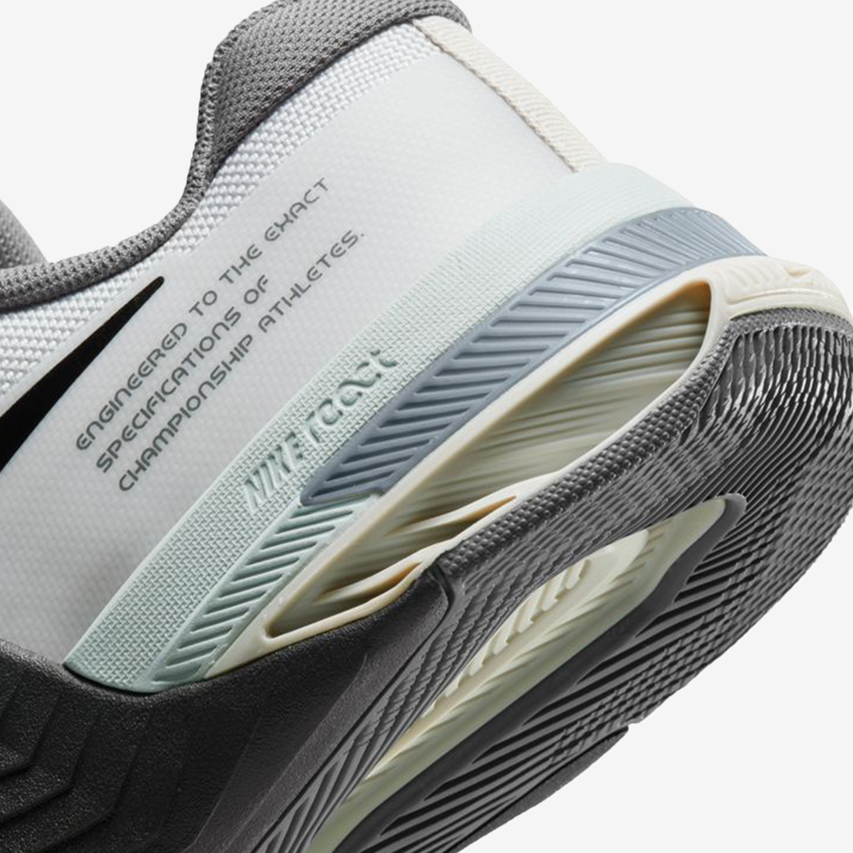 NIKE METCON 8 DO9328-004